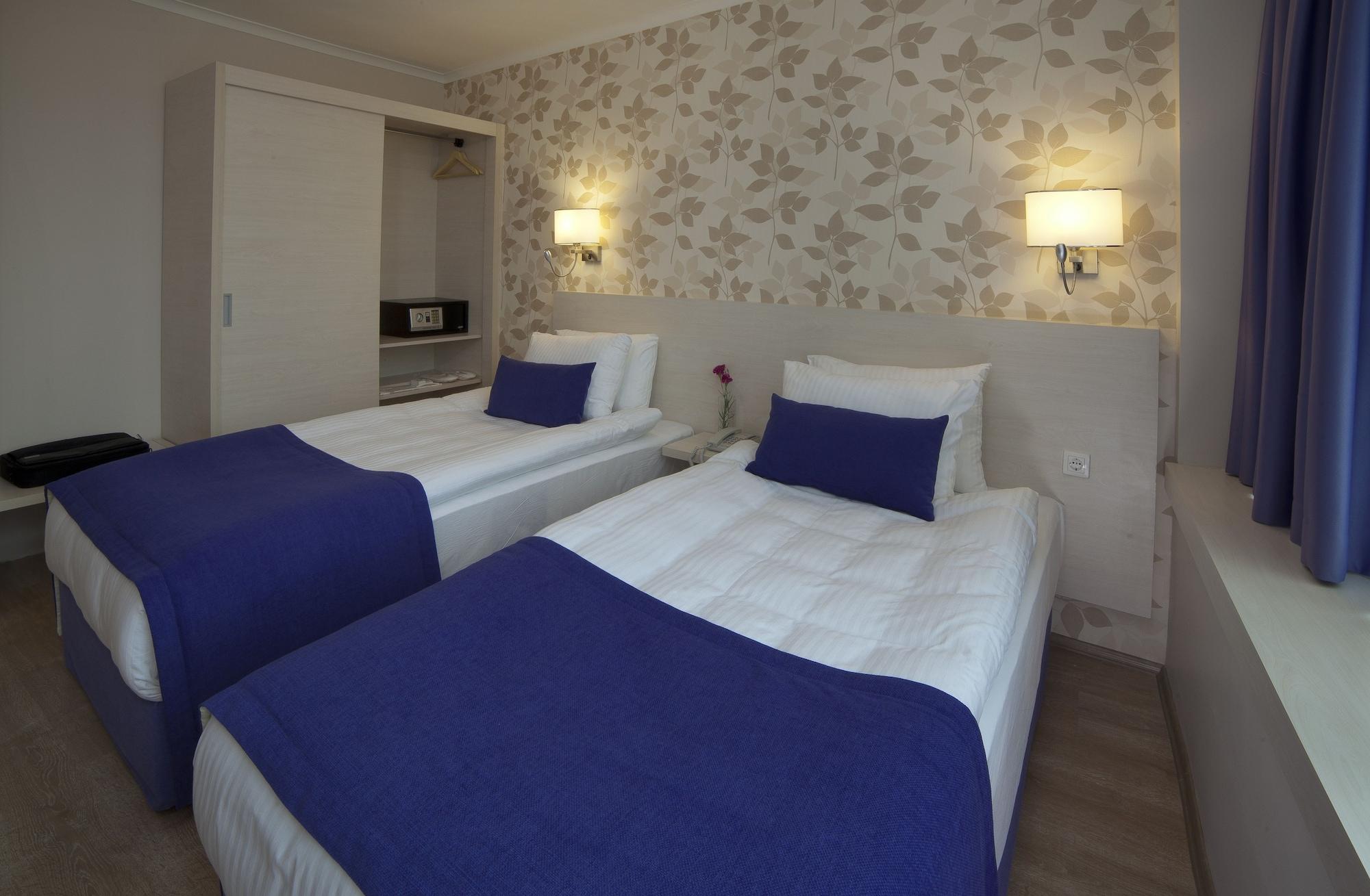 Walk In Hotel Izmir Exterior foto