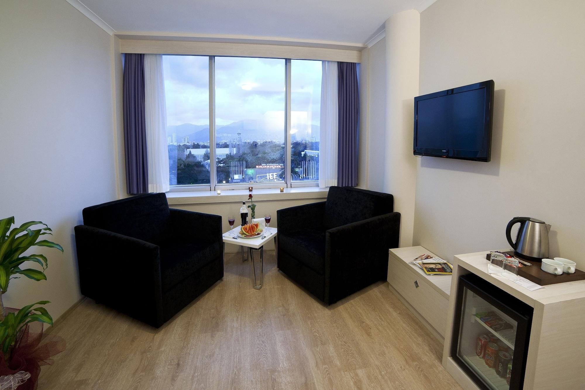 Walk In Hotel Izmir Exterior foto