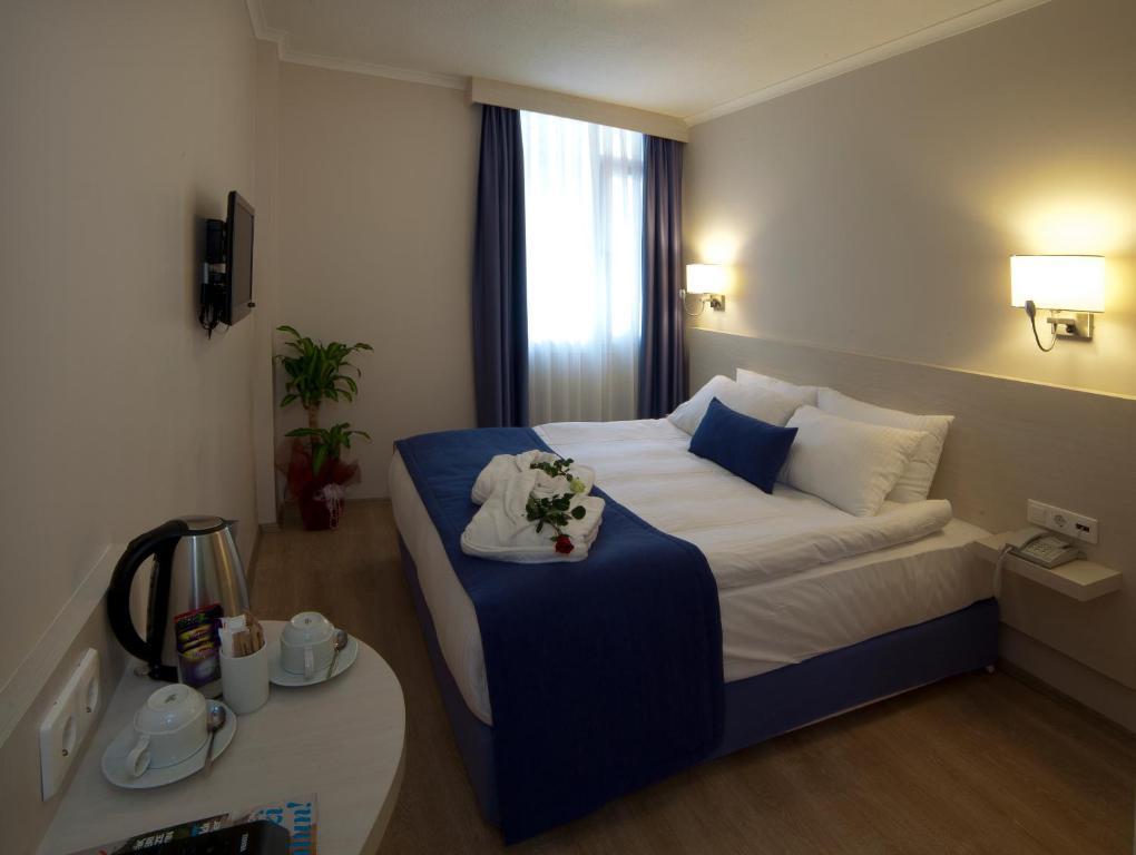Walk In Hotel Izmir Zimmer foto