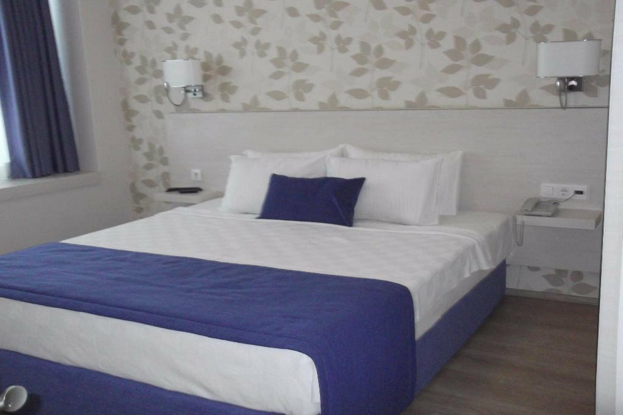 Walk In Hotel Izmir Exterior foto